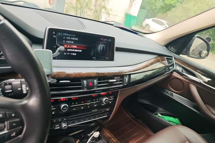 Used BMW X5 2018 xDrive35i Elegant Edition Audio And AC Panel