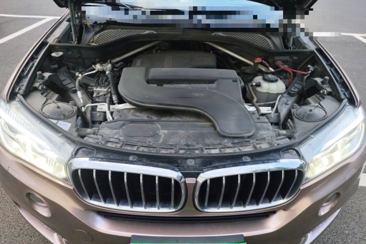 Used BMW X5 2018 xDrive28i Engine Bay