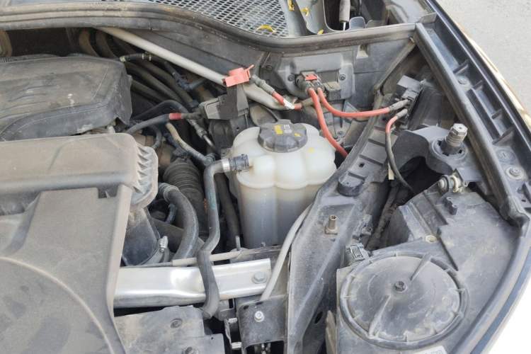 Used BMW X5 2018 xDrive28i Engine Bay Left