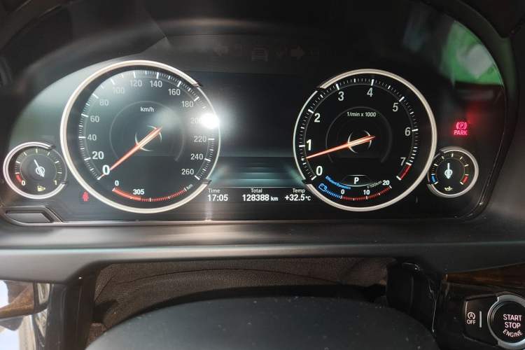 Used BMW X5 2018 xDrive35i Elegant Edition Odometer Close Up