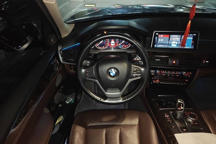 Used BMW X5 2018 xDrive28i Steering Wheel