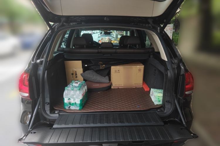 Used BMW X5 2018 xDrive35i Elegant Edition Trunk