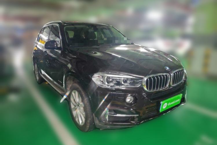 Used BMW X5 2018 xDrive28i Front Right 45 Deg