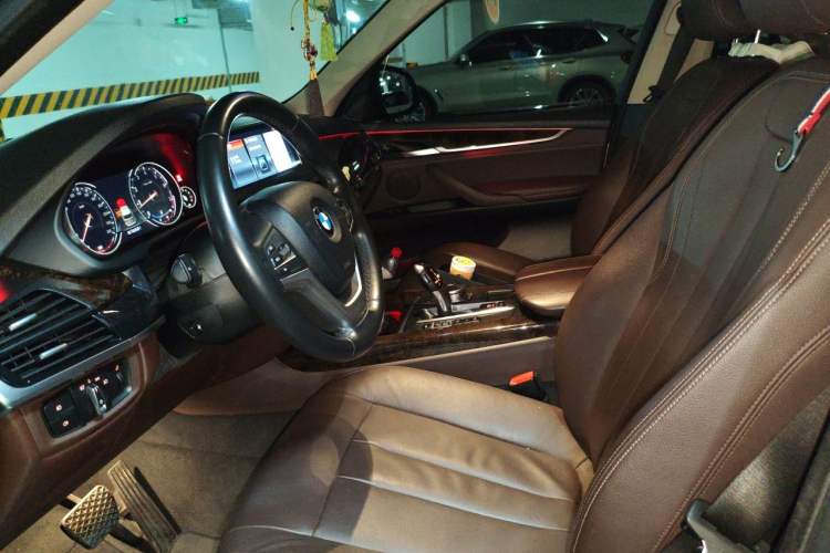 Used BMW X5 2018 xDrive28i Left Front Seat