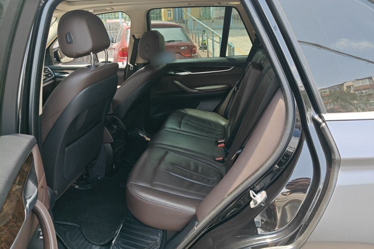 Used BMW X5 2018 xDrive28i Left Rear Seat