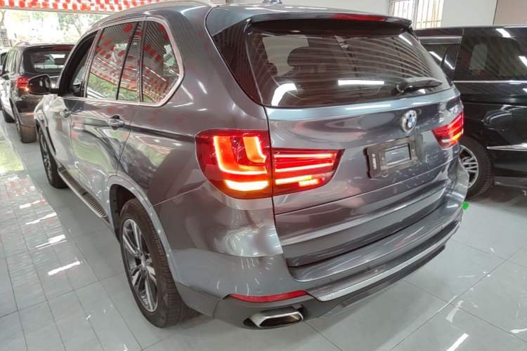 Used BMW X5 2018 xDrive35i Elegant Edition Rear Left 45 Deg
