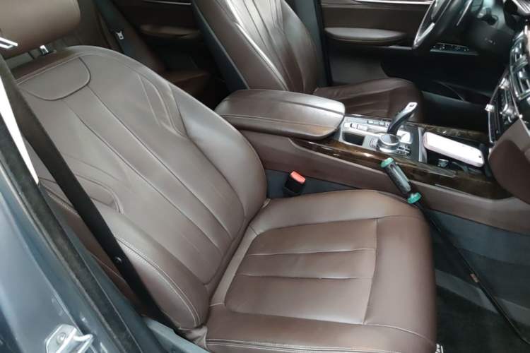 Used BMW X5 2018 xDrive35i Elegant Edition Right Front Seat