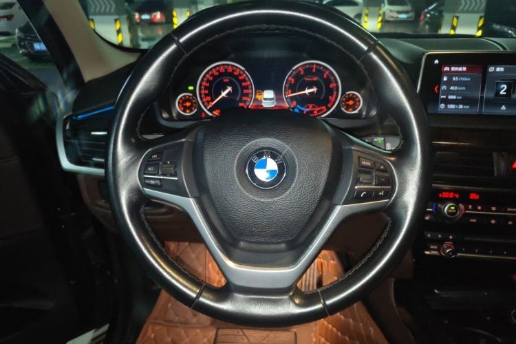Used BMW X5 2018 xDrive28i Steering Wheel