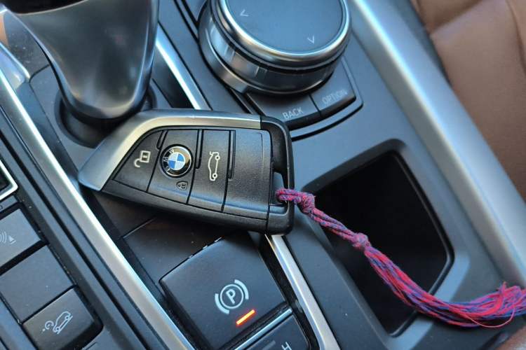 Used BMW X5  Vehicle Key