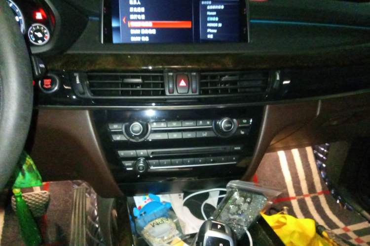 Used BMW X5 2018 xDrive28i Audio And AC Panel