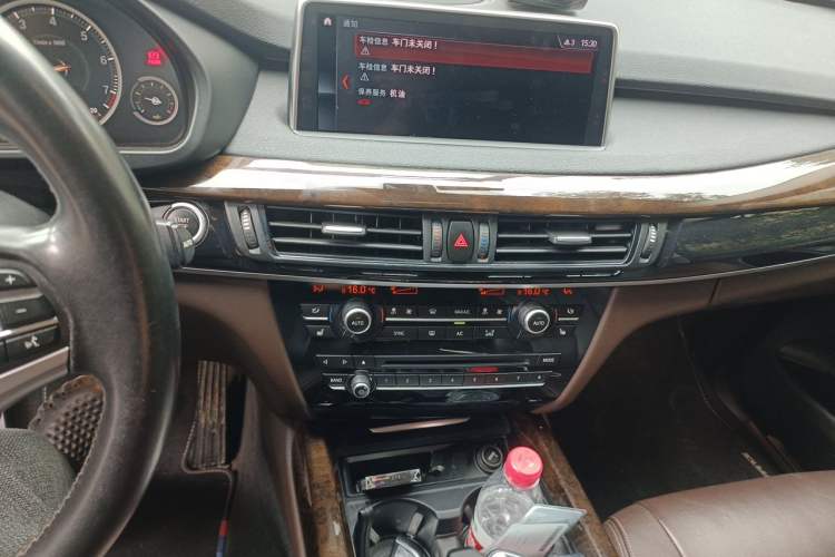Used BMW X5 2018 xDrive28i Audio And AC Panel