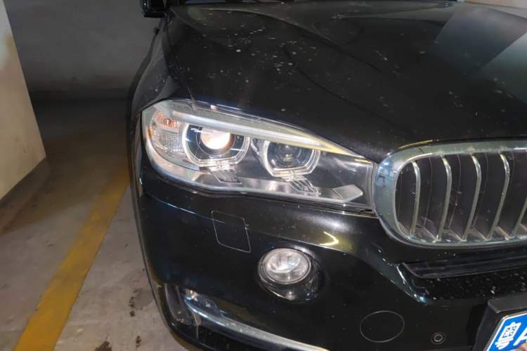Used BMW X5 2018 xDrive28i Right Front Headlight