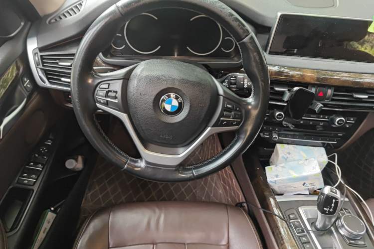 Used BMW X5 2018 xDrive28i Steering Wheel