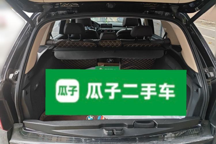 Used BMW X5 2018 xDrive28i Trunk
