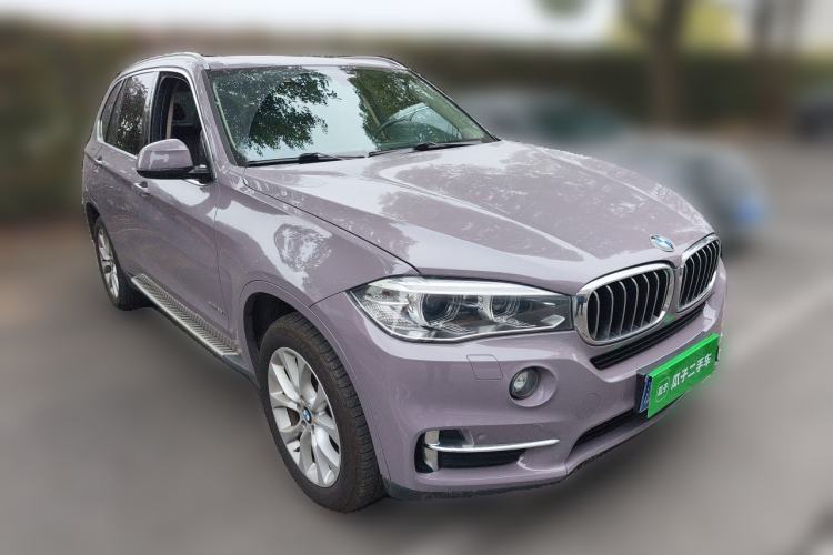 Used BMW X5 2018 xDrive28i Front Right 45 Deg