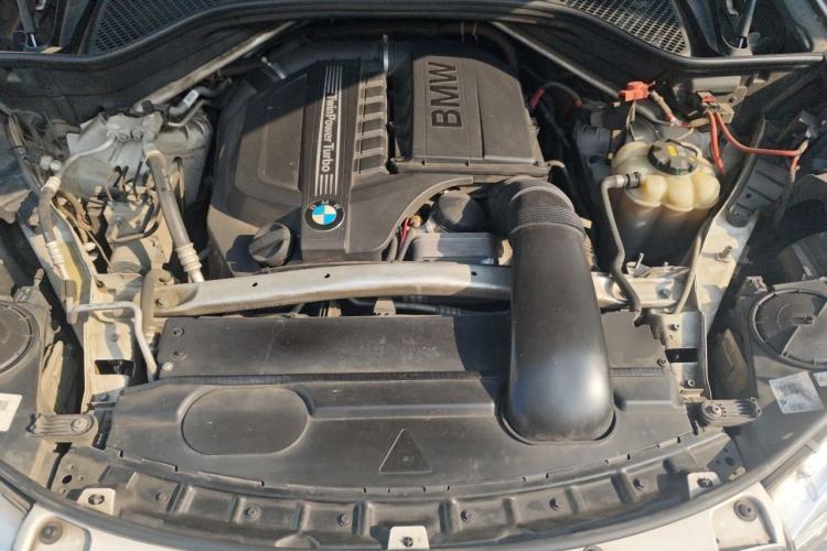 Used BMW X5 2018 xDrive35i Elegant Edition Engine Bay