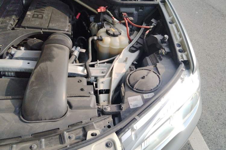 Used BMW X5  Engine Bay Left