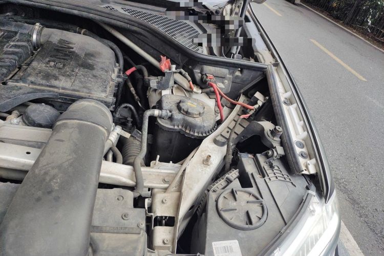 Used BMW X5 2018 xDrive35i M Sport Edition Engine Bay Left