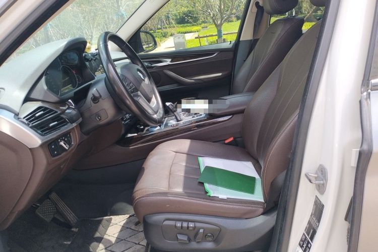 Used BMW X5 2018 xDrive28i Left Front Seat