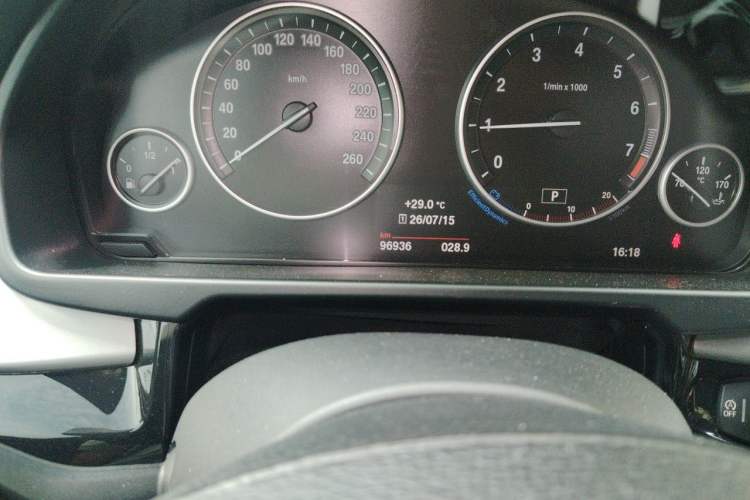 Used BMW X5  Odometer Close Up