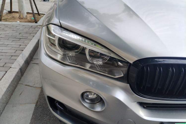 Used BMW X5  Right Front Headlight