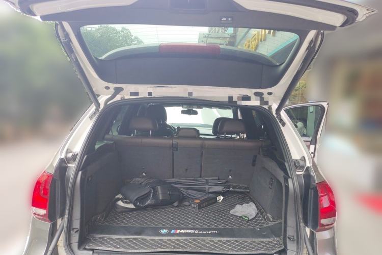 Used BMW X5 2018 xDrive35i M Sport Edition Trunk