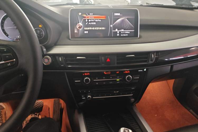 Used BMW X5  Audio And AC Panel