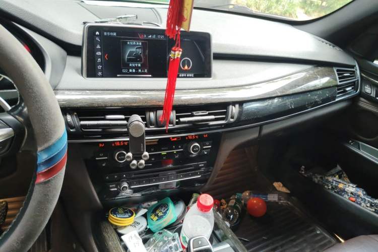 Used BMW X5  Audio And AC Panel