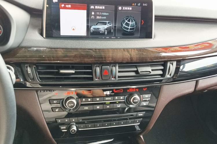 Used BMW X5 2018 xDrive28i Audio And AC Panel