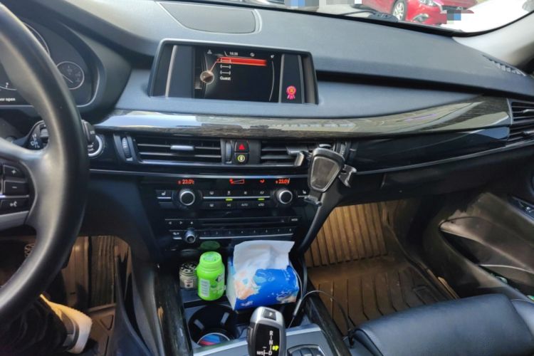 Used BMW X5  Audio And AC Panel