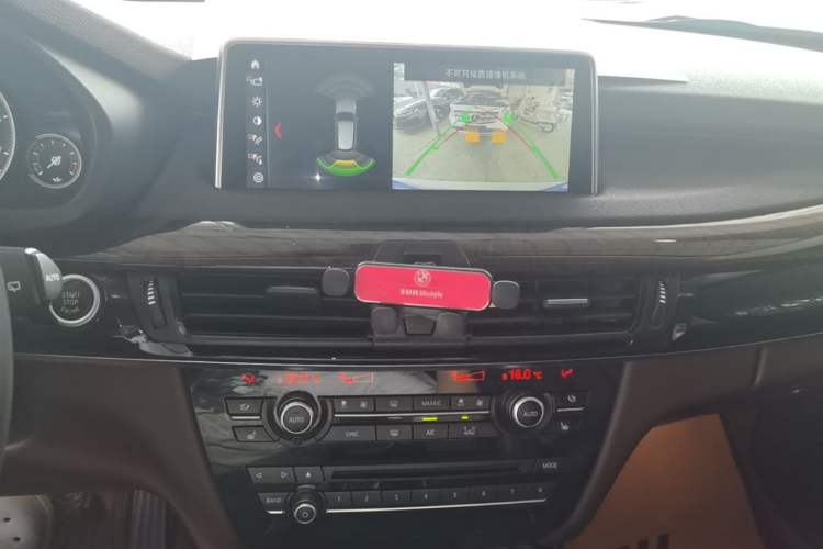 Used BMW X5 2018 xDrive28i Audio And AC Panel