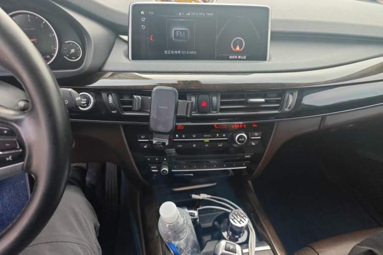 Used BMW X5 2018 xDrive35i Elegant Edition Audio And AC Panel