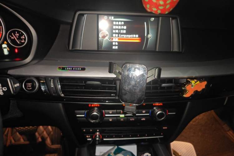 Used BMW X5  Audio And AC Panel