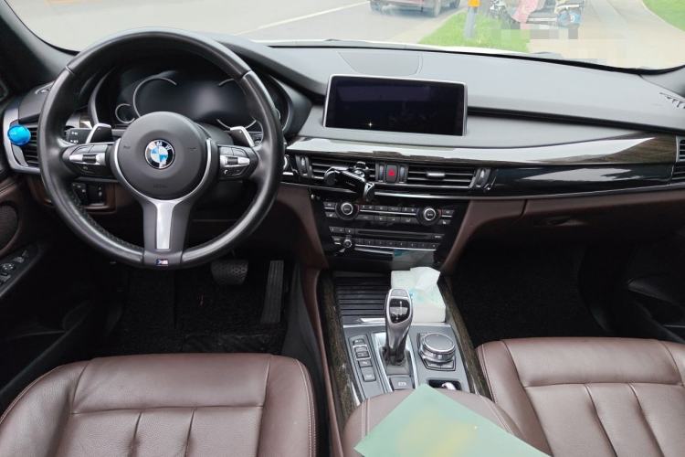 Used BMW X5 2018 xDrive35i M Sport Edition Center Console