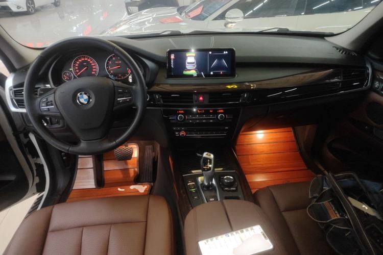 Used BMW X5 2018 xDrive35i Standard Model Small Screen Fabric Middle East Center Console