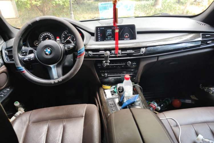 Used BMW X5  Center Console