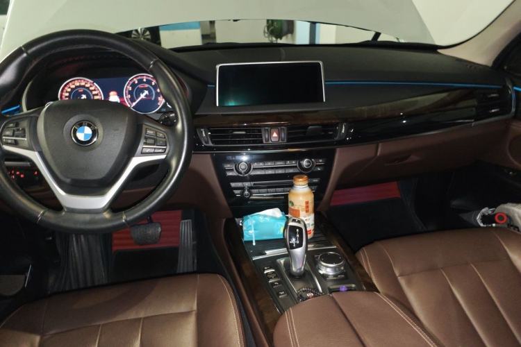 Used BMW X5 2018 xDrive35i Elegant Edition Center Console