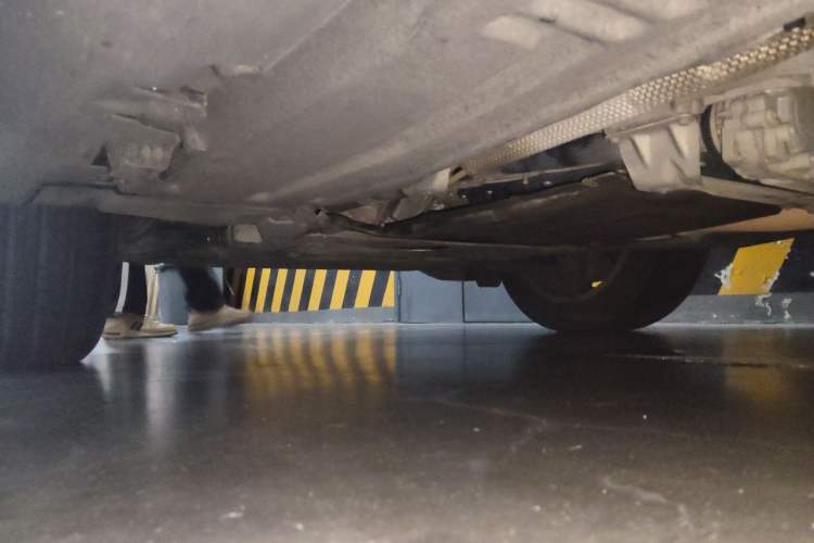 Used BMW X5 2018 xDrive28i Chassis Front