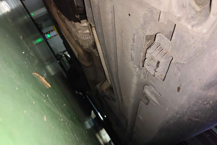 Used BMW X5 2018 xDrive28i Chassis Front Left