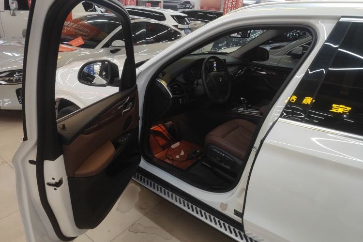 Used BMW X5 2018 xDrive35i Standard Model Small Screen Fabric Middle East Driver Seat