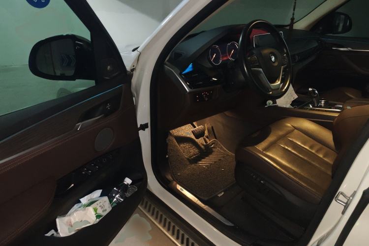 Used BMW X5 2018 xDrive28i Driver Seat