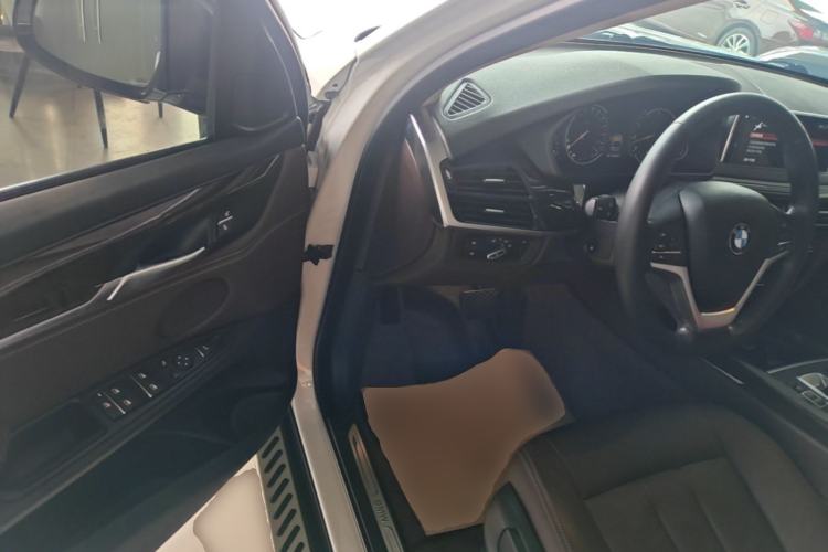 Used BMW X5 2018 xDrive35i Elegant Edition Driver Seat