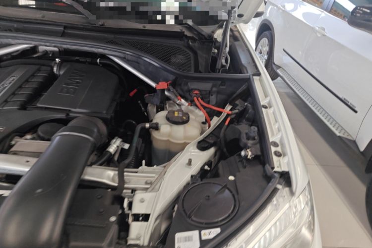 Used BMW X5  Engine Bay Left