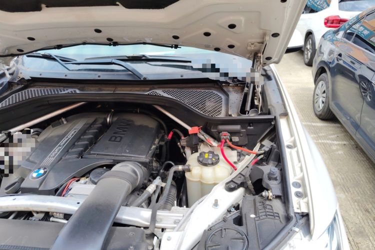 Used BMW X5 2018 xDrive35i M Sport Edition Engine Bay Left