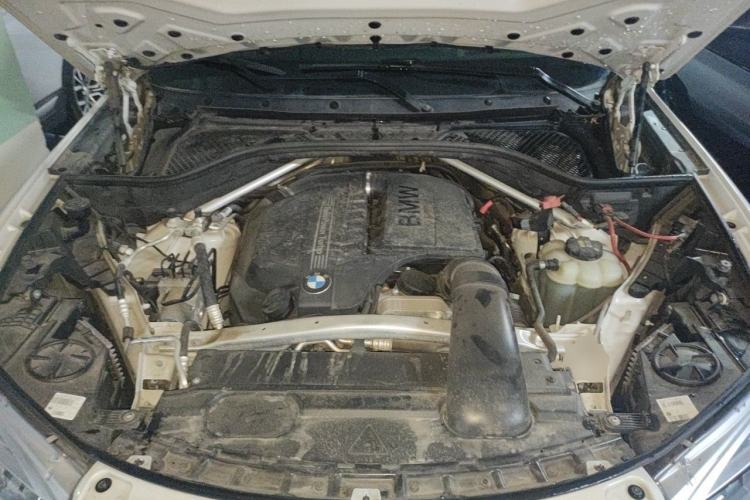 Used BMW X5 2018 xDrive35i M Sport Edition Engine Bay