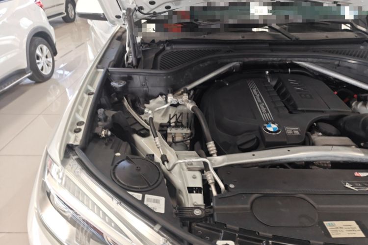 Used BMW X5  Engine Bay Right