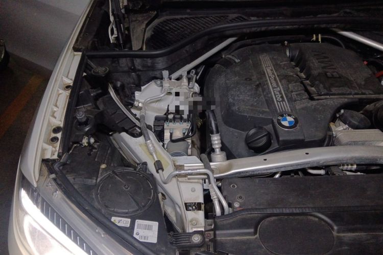 Used BMW X5  Engine Bay Right