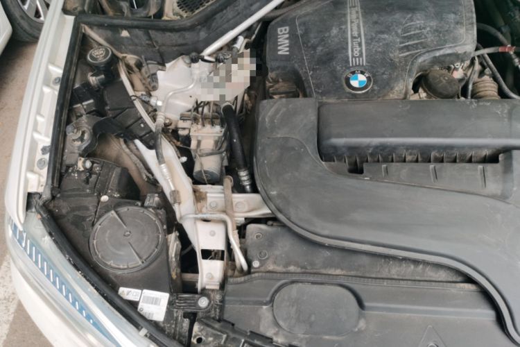 Used BMW X5 2018 xDrive28i Engine Bay Right