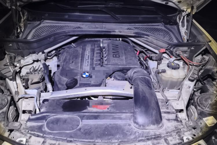 Used BMW X5 2018 xDrive35i Base Model Middle East Engine Bay