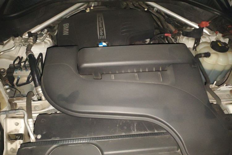 Used BMW X5 2018 xDrive28i Engine Bay
